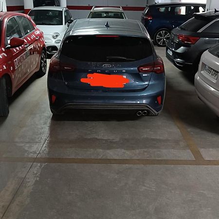 חרז Sherryflat Neira - Parking מראה חיצוני תמונה
