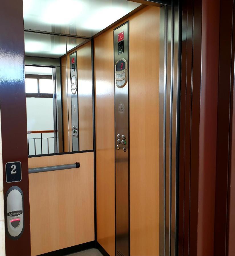 חרז Sherryflat Neira - Parking מראה חיצוני תמונה